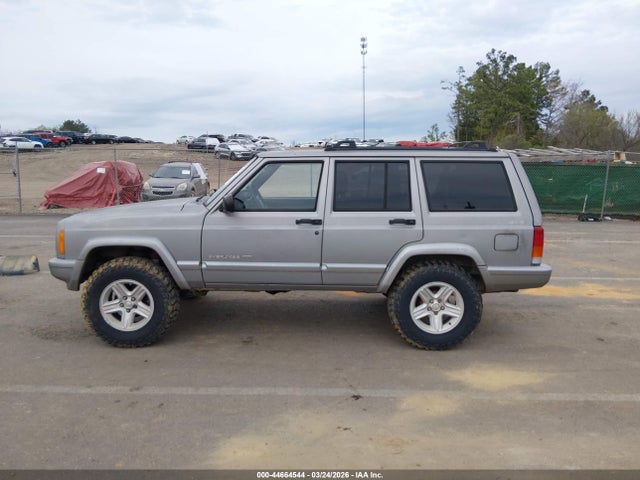 Aukcja sprzedaży 2001 Jeep Cherokee Limited, vin: 1J4FF68S01L526463, numer aukcji: 44664544