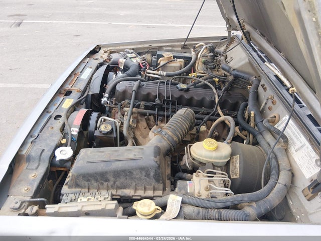 Aukcja sprzedaży 2001 Jeep Cherokee Limited, vin: 1J4FF68S01L526463, numer aukcji: 44664544
