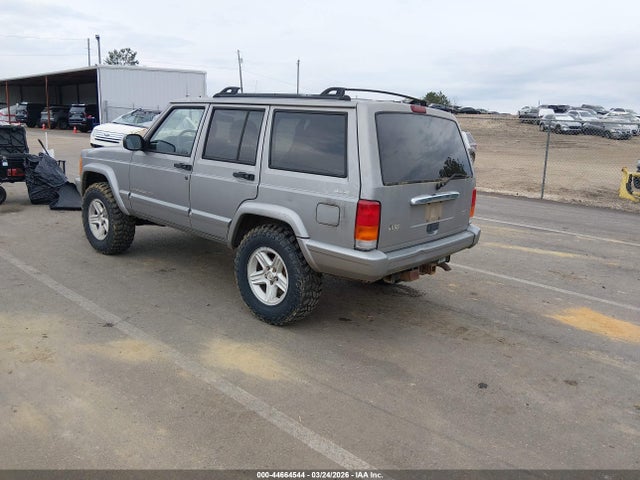 Aukcja sprzedaży 2001 Jeep Cherokee Limited, vin: 1J4FF68S01L526463, numer aukcji: 44664544
