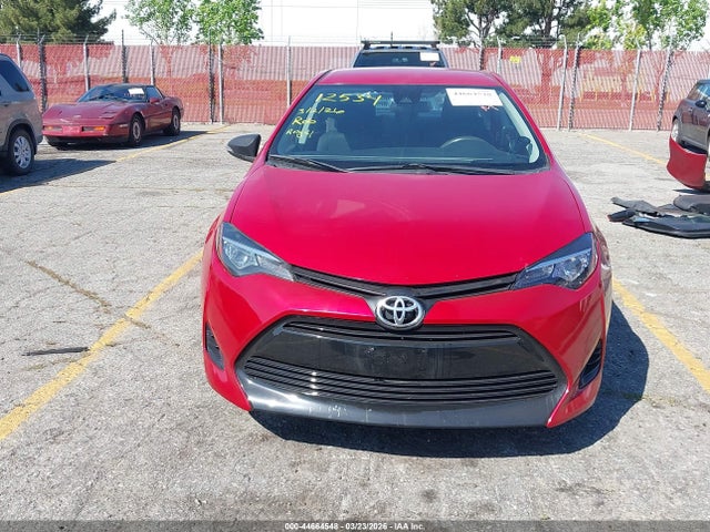 Toyota COROLLA LE 2018 5YFBURHE4JP831851 Image 13