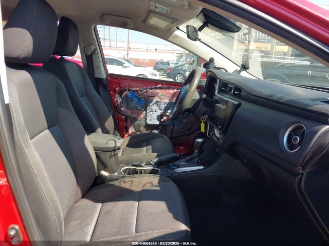 Toyota COROLLA LE 2018 5YFBURHE4JP831851 Image 5