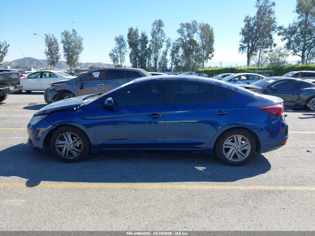 Hyundai ELANTRA SE 2019 5NPD74LFXKH432511 Image 15