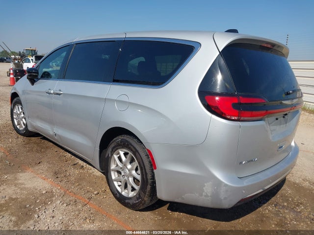 2026 Chrysler Pacifica Select მანქანა იყიდება აუქციონზე, vin: 2C4RC1BG9TR204675, აუქციონის ნომერი: 44664621