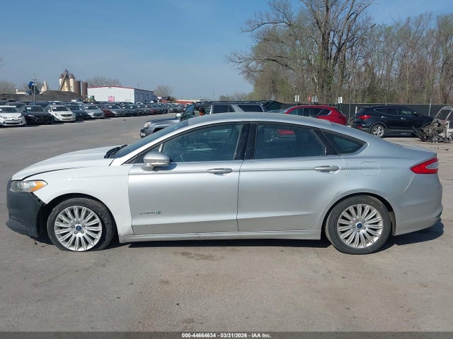 Продаж на аукціоні авто 2016 Ford Fusion Hybrid Se, vin: 3FA6P0LU0GR172548, номер лоту: 44664634