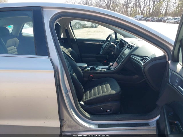 Продаж на аукціоні авто 2016 Ford Fusion Hybrid Se, vin: 3FA6P0LU0GR172548, номер лоту: 44664634