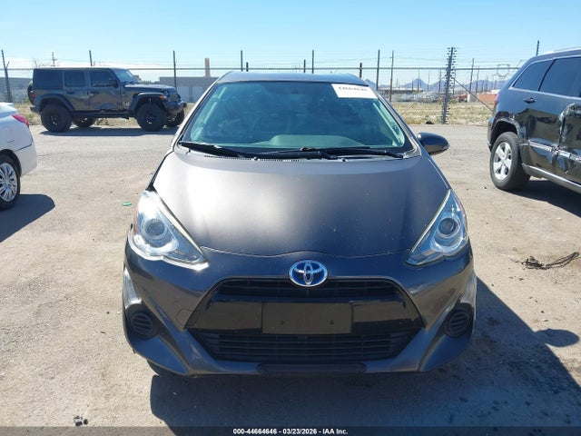 Toyota Prius C Two 2015 JTDKDTB30F1584022 Image 12