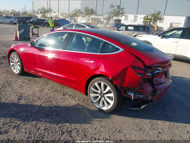 2019 TESLA MODEL 3 5YJ3E1EA3KF536886 Photo 2