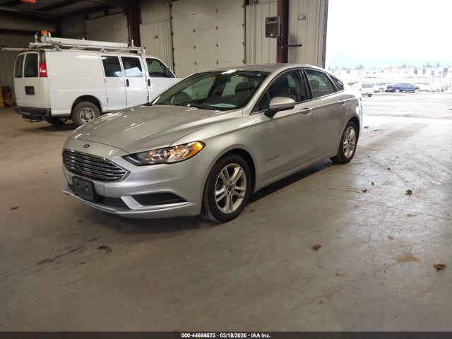 3FA6P0UU6JR100646 Ford Fusion Hybrid S