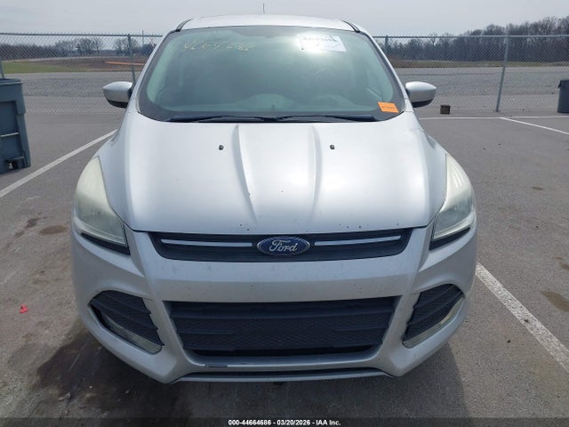 1FMCU0GX3EUD32871 Ford ESCAPE SE