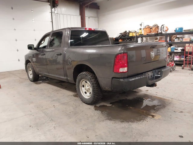3C6RR7KG6LG205393 RAM 1500 Classic Tradesman 4x4 5&#039;7 Box