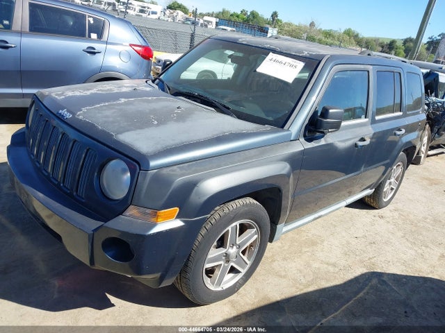 2008 JEEP PATRIOT 1J8FF28W28D635912 Photo 1