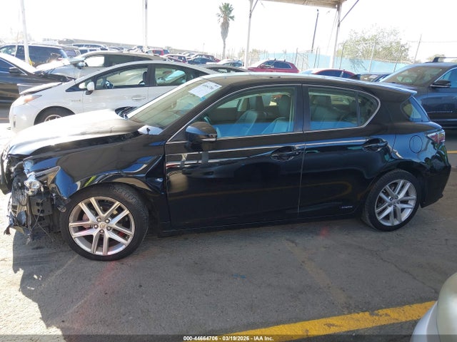 Lexus CT 200H 2016 JTHKD5BHXG2263364 Image 14