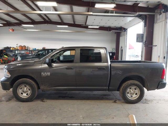 3C6RR7KG9MG600816 RAM 1500 Classic Tradesman 4x4 5&#039;7 Box