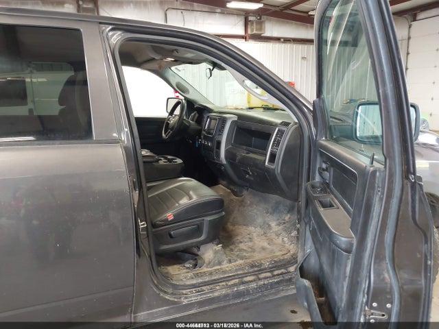 3C6RR7KG9MG600816 RAM 1500 Classic Tradesman 4x4 5&#039;7 Box
