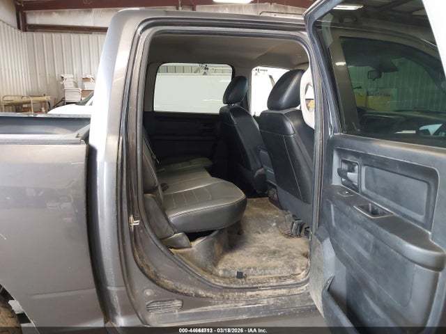 3C6RR7KG9MG600816 RAM 1500 Classic Tradesman 4x4 5&#039;7 Box