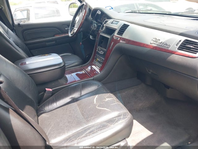 Продажа на аукционе авто 2008 Cadillac Escalade Standard, vin: 1GYEC63878R174683, номер лота: 44664719