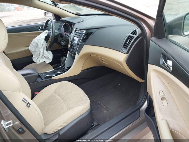 5NPEB4AC4EH939615 Hyundai SONATA GLS