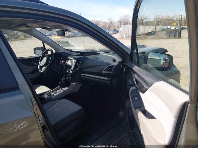 44664724 :رقم المزاد ، JF2SKAJC6LH545855 vin ، 2020 Subaru Forester Premium مزاد بيع