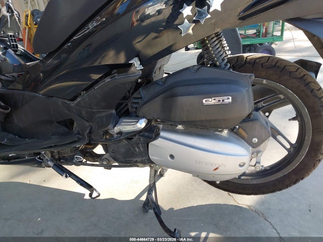 Продаж на аукціоні авто 2015 Honda Pcx 150, vin: RLHKF180XFY001314, номер лоту: 44664729