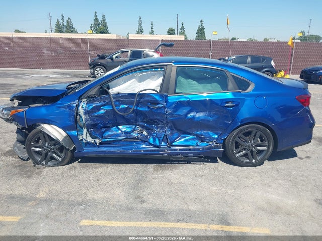 2020 Kia Forte Gt-line მანქანა იყიდება აუქციონზე, vin: 3KPF34AD0LE170879, აუქციონის ნომერი: 44664751