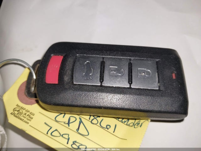 44664755 :رقم المزاد ، JA4AZ3A3XKZ024285 vin ، 2019 Mitsubishi Outlander Sel مزاد بيع