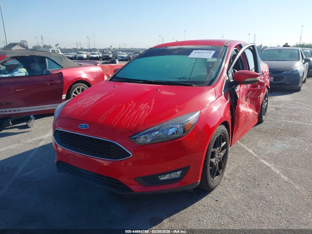 Ford FOCUS SE 2015 1FADP3F29FL348965 Image 2