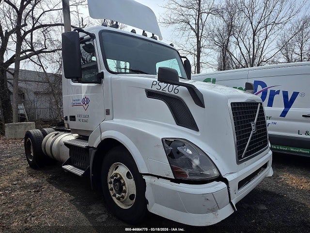 Auction sale of the 2016 Volvo Vn Vnl, vin: 4V4N19EG2GN947250, lot number: 44664775