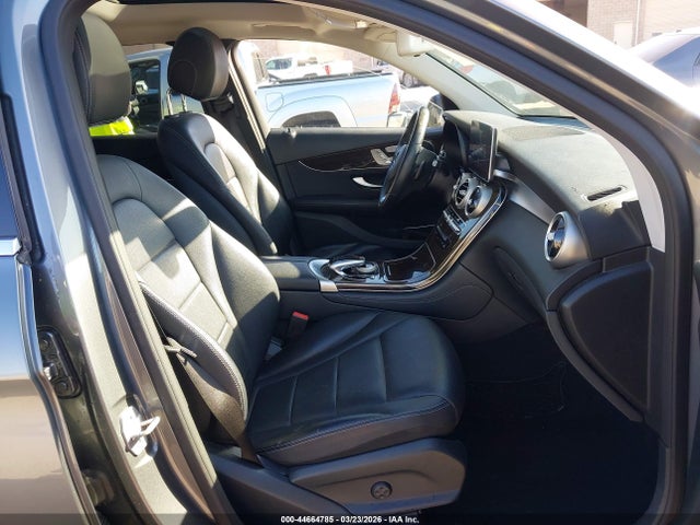 2016 MERCEDES-BENZ GLC 300 WDC0G4KB0GF057155 Photo 4