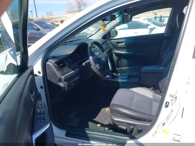 Aukcja sprzedaży 2015 Toyota Camry Se, vin: 4T1BF1FK9FU019651, numer aukcji: 44664801