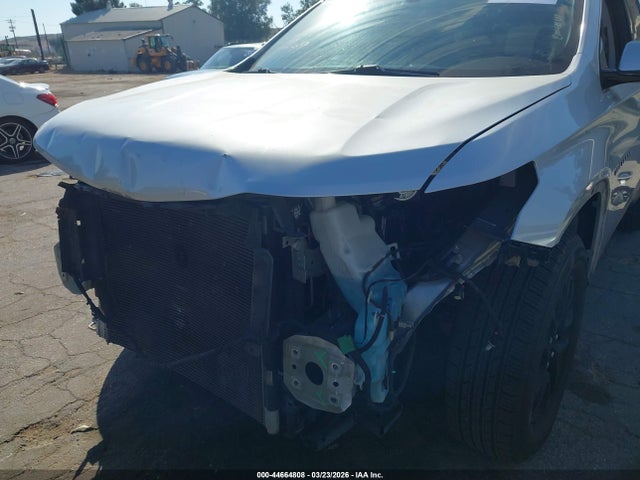 1GNERGKW7LJ228265 Chevrolet Traverse Fwd Lt Cloth