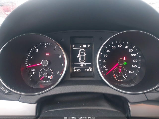 2013 Volkswagen Golf 2.5l 2-door მანქანა იყიდება აუქციონზე, vin: WVWBB7AJ3DW038411, აუქციონის ნომერი: 44664816