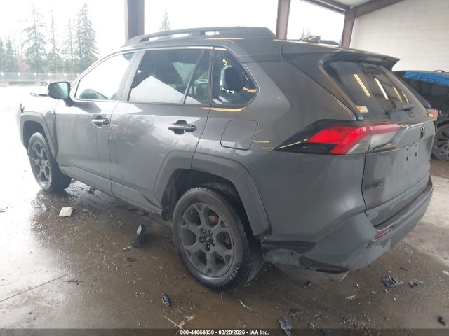 2020 TOYOTA RAV4 2T3J1RFV8LC095207 Photo 2