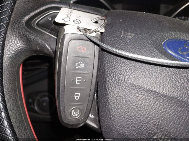 1FMCU9GD6KUA55512 Ford ESCAPE SE
