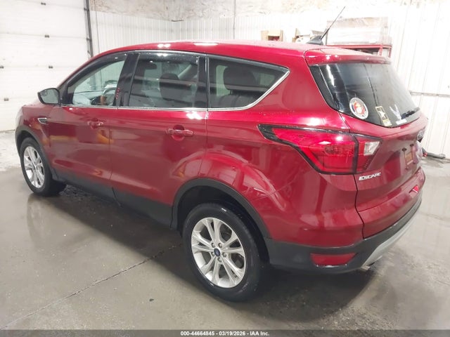 1FMCU9GD6KUA55512 Ford ESCAPE SE