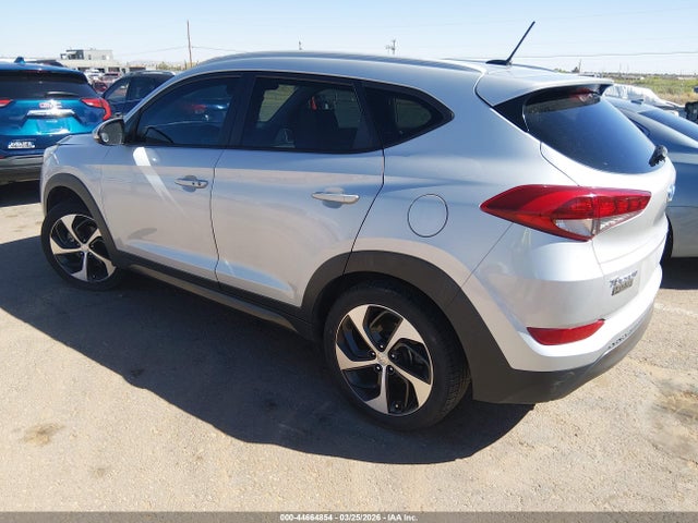 2016 HYUNDAI TUCSON KM8J33A28GU085388 Photo 2