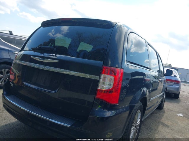 2016 Chrysler Town & Country Touring-l Anniversary Edition მანქანა იყიდება აუქციონზე, vin: 2C4RC1CGXGR105173, აუქციონის ნომერი: 44664856