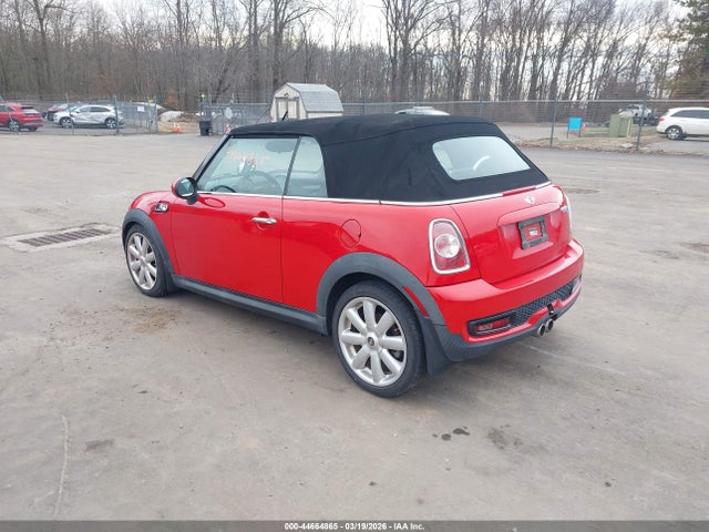 2013 MINI CONVERTIBLE WMWZP3C5XDT705174 Photo 2