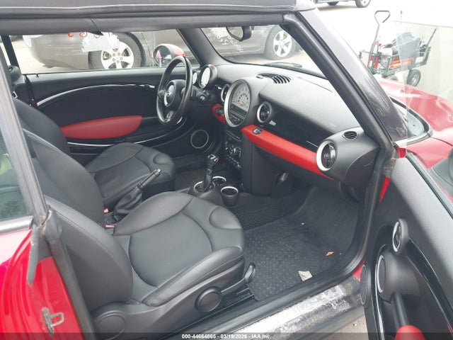 2013 MINI CONVERTIBLE WMWZP3C5XDT705174 Photo 4