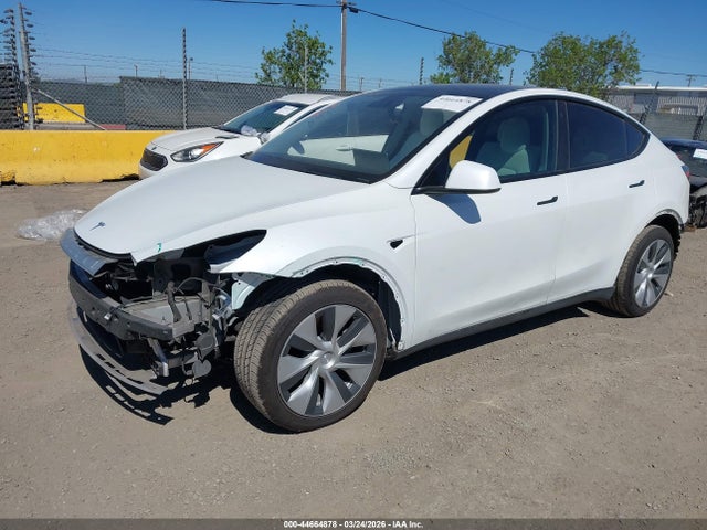 2023 TESLA MODEL Y 7SAYGDEE6PF634048 Photo 1