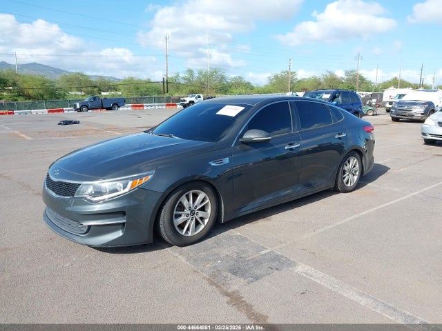 KIA Optima Lx 2016 KNAGT4L31G5084875 Image 2