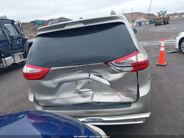 Продажа на аукционе авто 2017 Toyota Sienna Xle 8 Passenger, vin: 5TDYZ3DC7HS891413, номер лота: 44664887