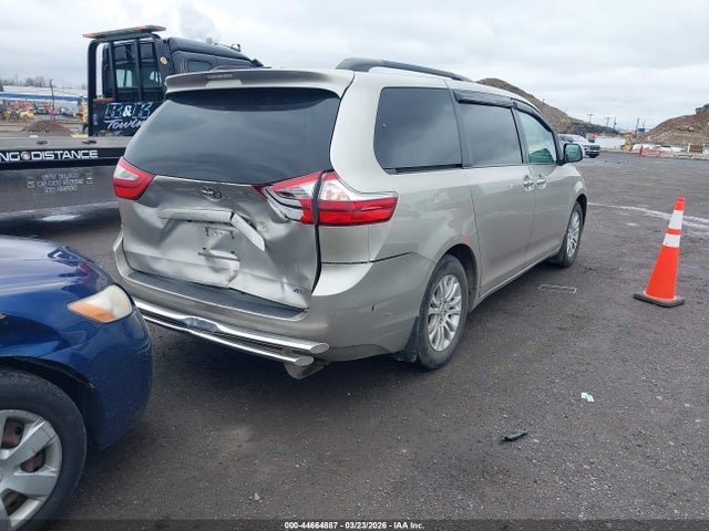 Продажа на аукционе авто 2017 Toyota Sienna Xle 8 Passenger, vin: 5TDYZ3DC7HS891413, номер лота: 44664887