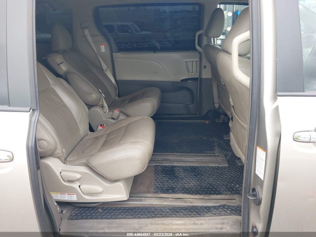 Продажа на аукционе авто 2017 Toyota Sienna Xle 8 Passenger, vin: 5TDYZ3DC7HS891413, номер лота: 44664887