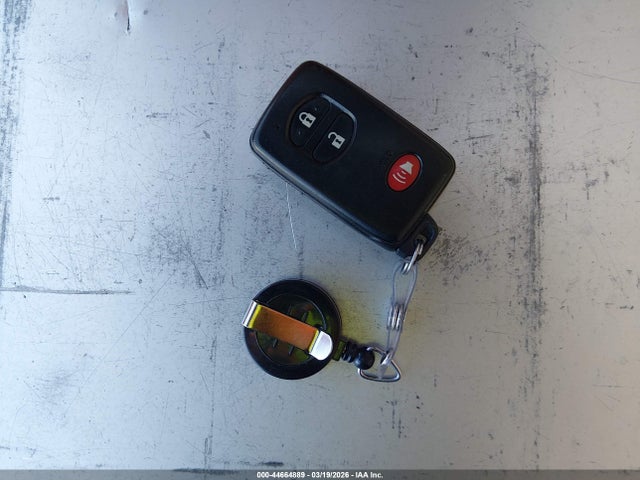 Toyota Prius Three 2014 JTDKN3DU6E0358073 Image 11