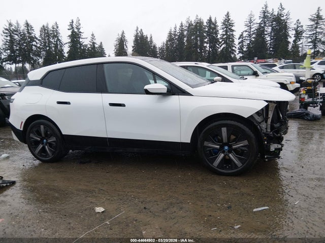 2025 Bmw Ix Xdrive50 მანქანა იყიდება აუქციონზე, vin: WB523CF05SCU12095, აუქციონის ნომერი: 44664902