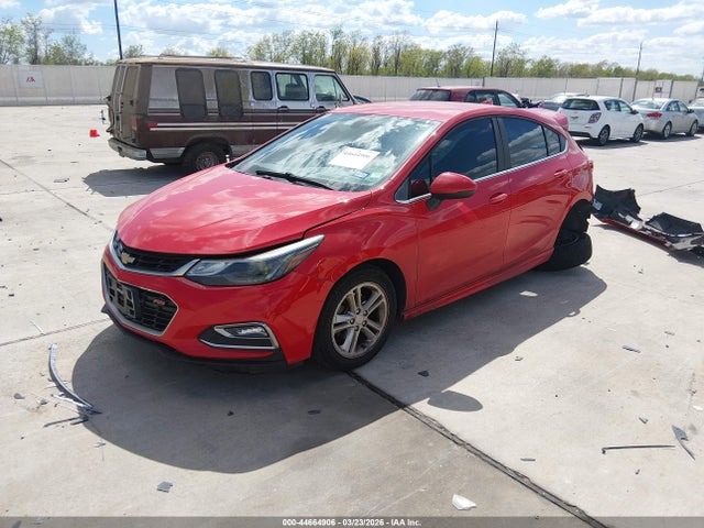 Chevrolet Cruze Lt Auto 2018 3G1BE6SM0JS601828 Image 2