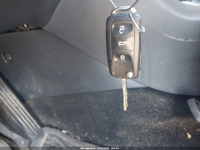 Aukcja sprzedaży 2016 Volkswagen Tiguan S, vin: WVGAV7AX6GW519373, numer aukcji: 44664915