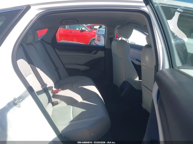 1HGCV1F19JA231481 Honda ACCORD LX