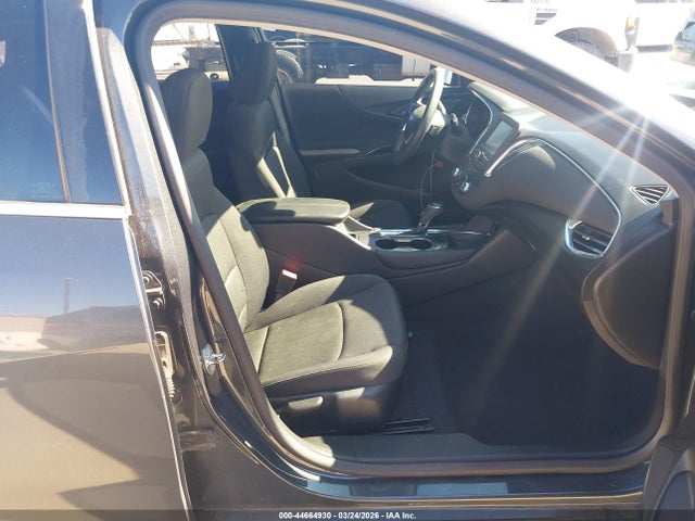 1G1ZE5ST8HF169455 Chevrolet MALIBU 1LT