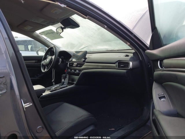 1HGCV1F1XKA082712 Honda ACCORD LX